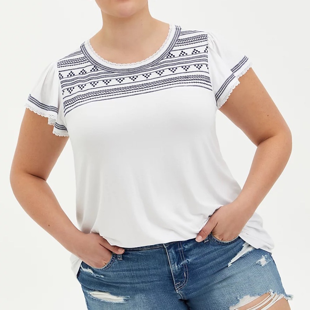 Torrid Super Soft Knit Tshirt| Torrid White Short Sleeve Tee